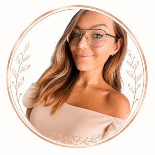 Adrianna Słowińska – stylistka fryzur w Studio Fryzjerskie przy al. Hallera 92/1